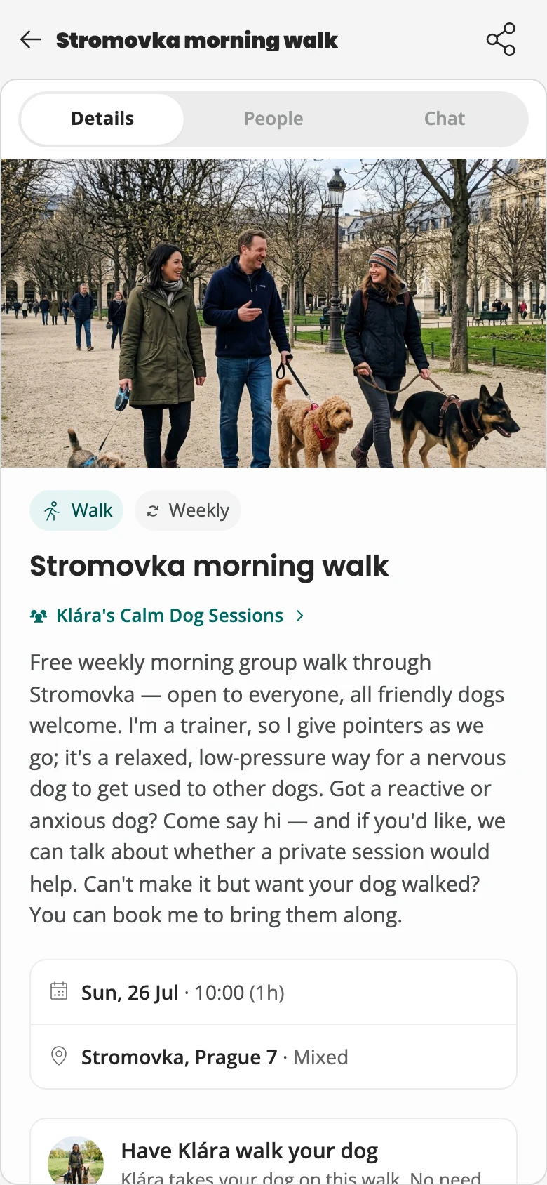 The free Stromovka morning walk: a weekly public walk open to everyone, where the trainer offers pointers as the group walks, a private session for a reactive dog, or paid drop-off walking